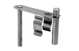 Klammer mit zwei Bolzen